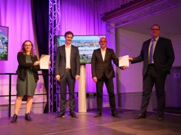 Übergabe Pakt an Jonas_